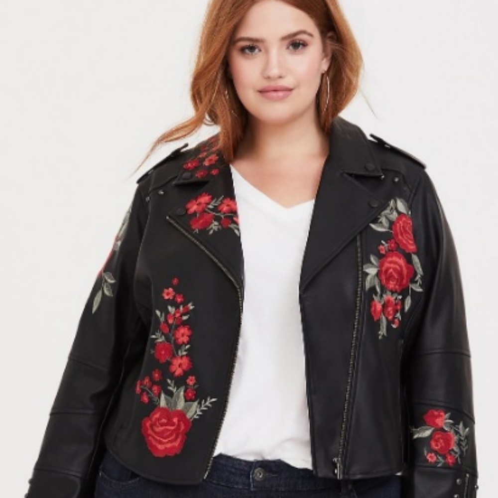 NWT 0X Torrid Faux Leather Black Rose Moto Jacket - Picture 2 of 8